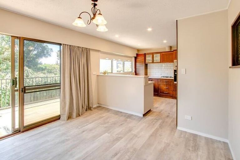 Photo of property in 112a Avondale Road, Taradale, Napier, 4112