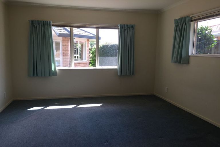 Photo of property in 15 San Vito Place, Paraparaumu Beach, Paraparaumu, 5032