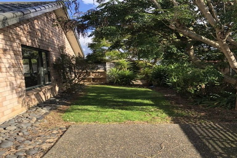 Photo of property in 12a Max Short Drive, Pukekohe, 2120