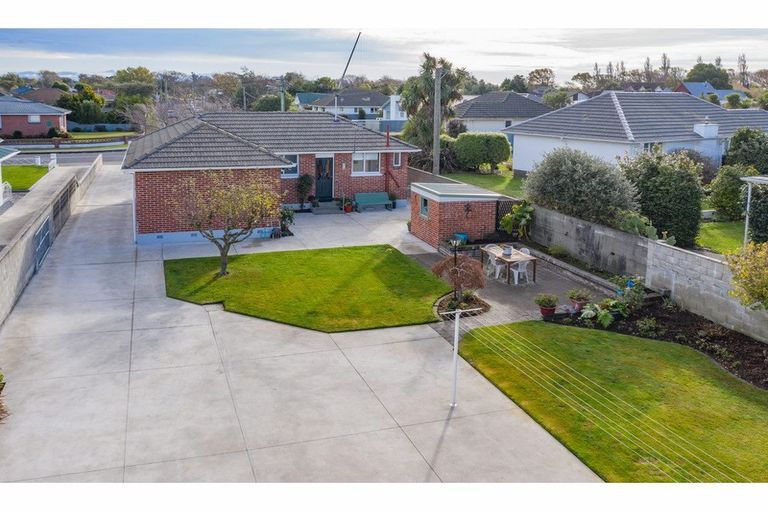 Photo of property in 17 Cedars Street, Hoon Hay, Christchurch, 8025