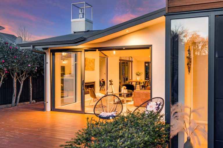 Photo of property in 7 Pentlow Place, Fendalton, Christchurch, 8052