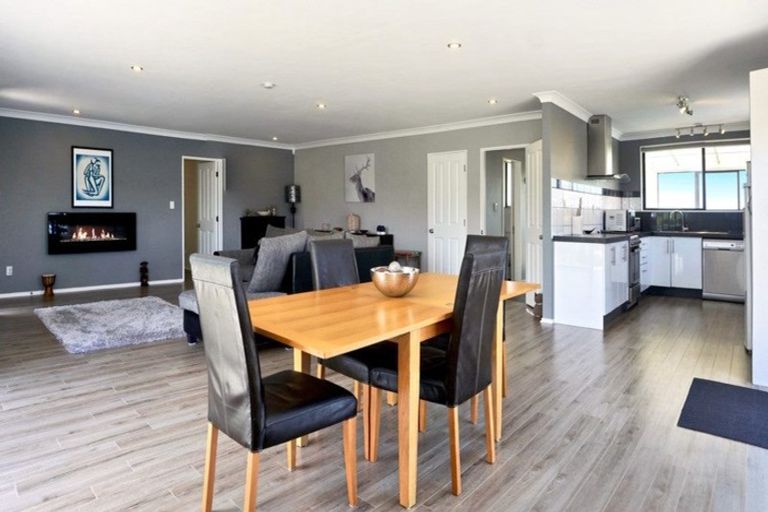 Photo of property in 40 Pukehina Parade, Pukehina, Te Puke, 3189