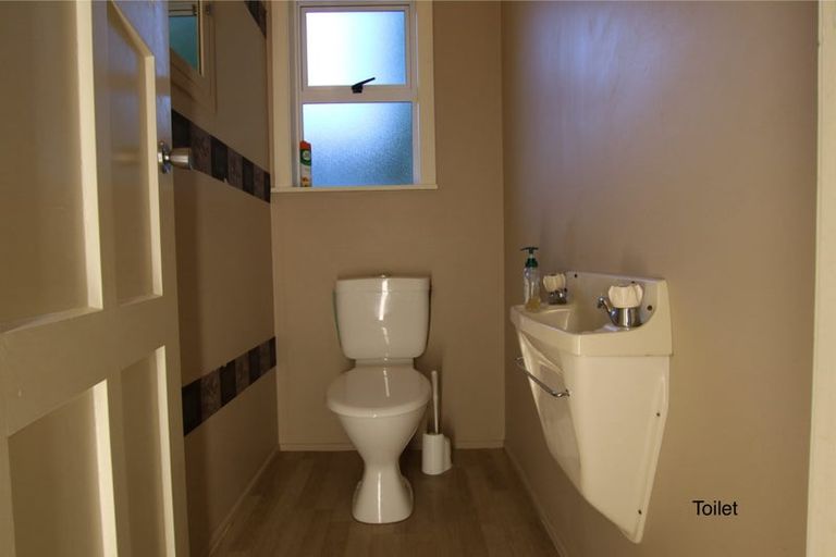 Photo of property in 29 Cornwall Street, Brooklands, New Plymouth, 4310