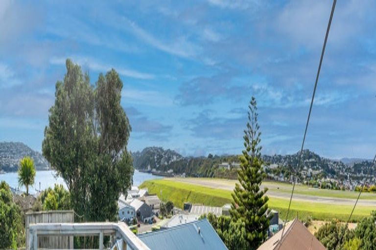 Photo of property in 16a Tirangi Road, Rongotai, Wellington, 6022