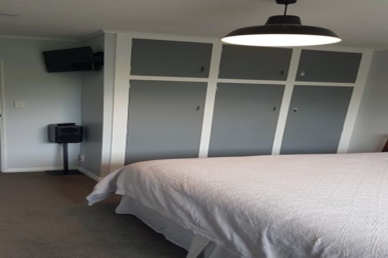 Photo of property in 2/125a Mackenzie Avenue, Woolston, Christchurch, 8023