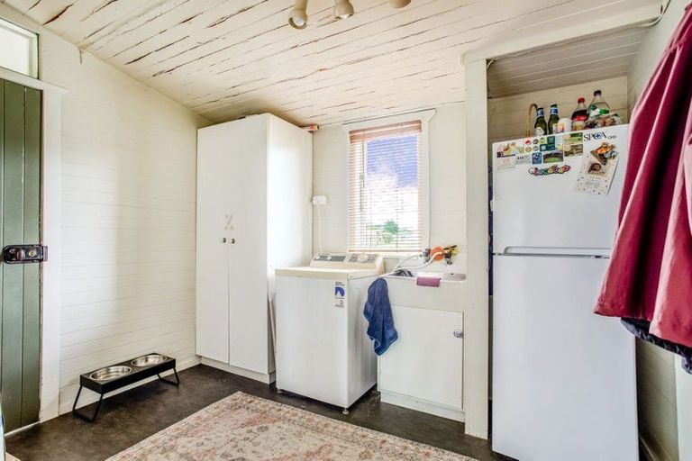 Photo of property in 98 Regent Street, Pahiatua, 4910