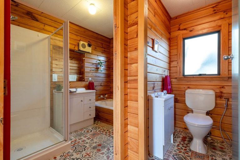 Photo of property in 19 Matipo Terrace, Toi Toi, Nelson, 7010
