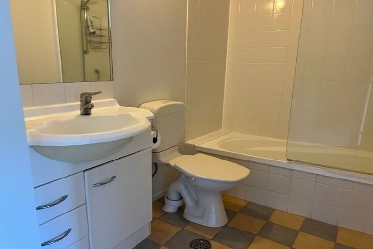 Photo of property in The Grange, 69/92 Bush Road, Albany, Auckland, 0632