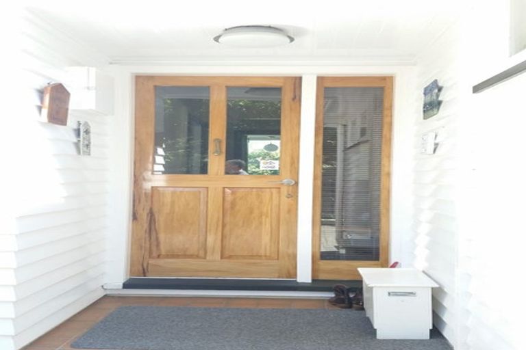 Photo of property in 6 Croydon Street, Karori, Wellington, 6012