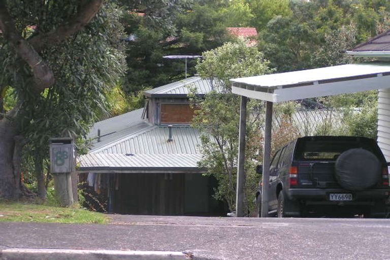 Photo of property in 1/8 Park Avenue, Northcote, Auckland, 0626