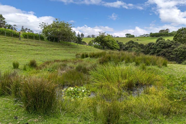 Photo of property in 1439 Old North Road, Helensville, 0875