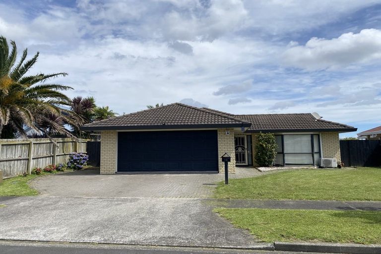 Photo of property in 16 Fremantle Place, Pakuranga Heights, Auckland, 2010