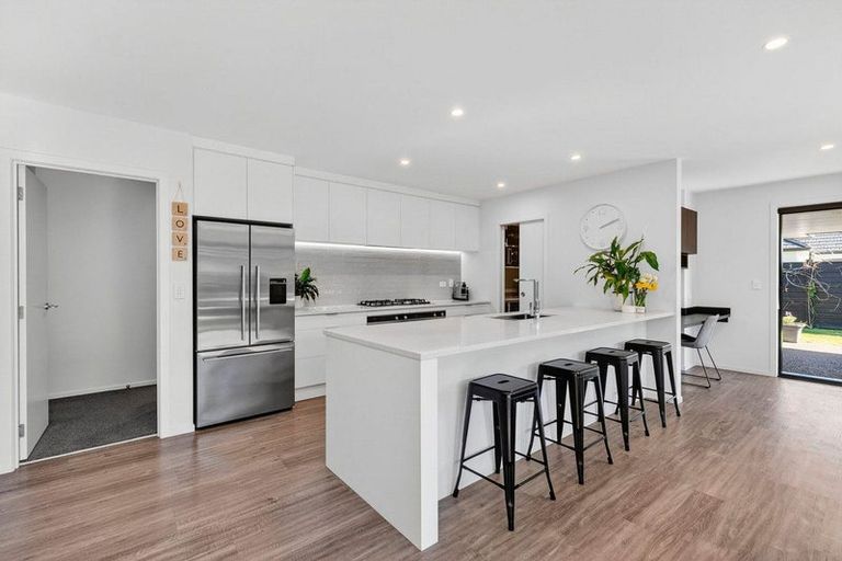 Photo of property in 14 Webber Street, Cambridge, 3434