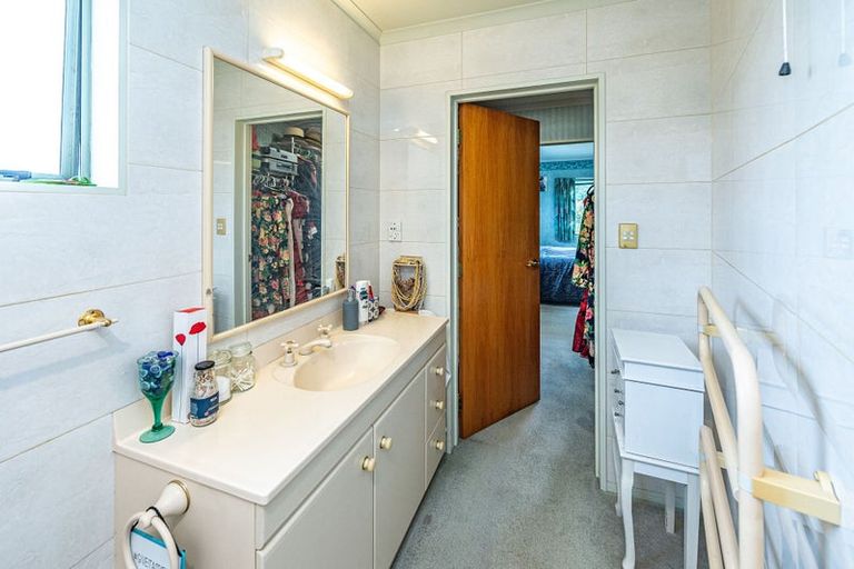 Photo of property in 11 Gumtree Rise, Otamatea, Whanganui, 4500