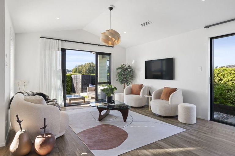 Photo of property in 1 Rongoa Maori Way, Pukekohe, 2120
