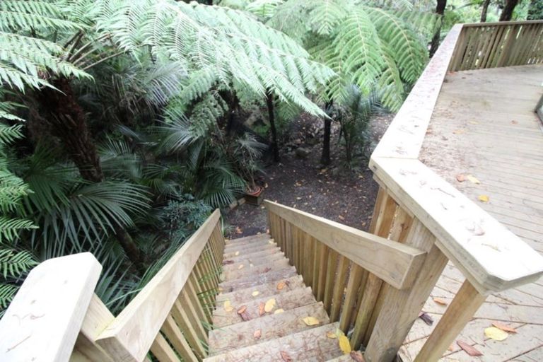 Photo of property in 539 South Titirangi Road, Titirangi, Auckland, 0604