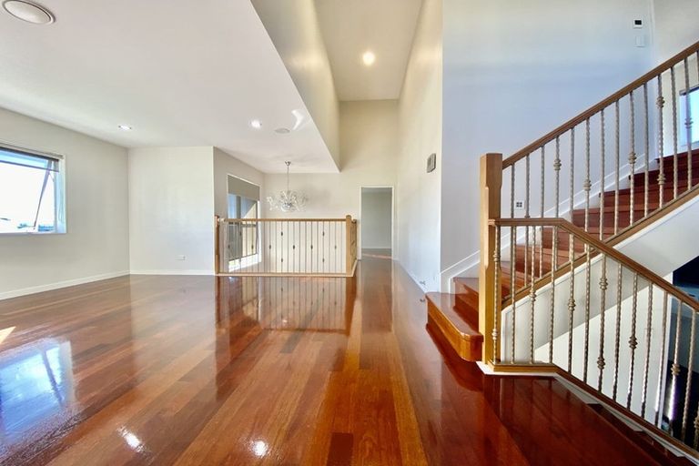 Photo of property in 54 Killarney Drive, Flat Bush, Auckland, 2019