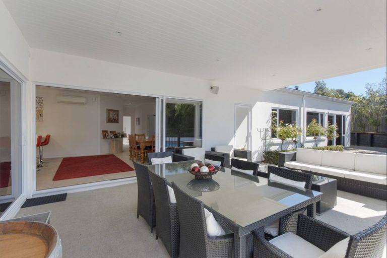 Photo of property in 115 Kent Terrace, Taradale, Napier, 4112