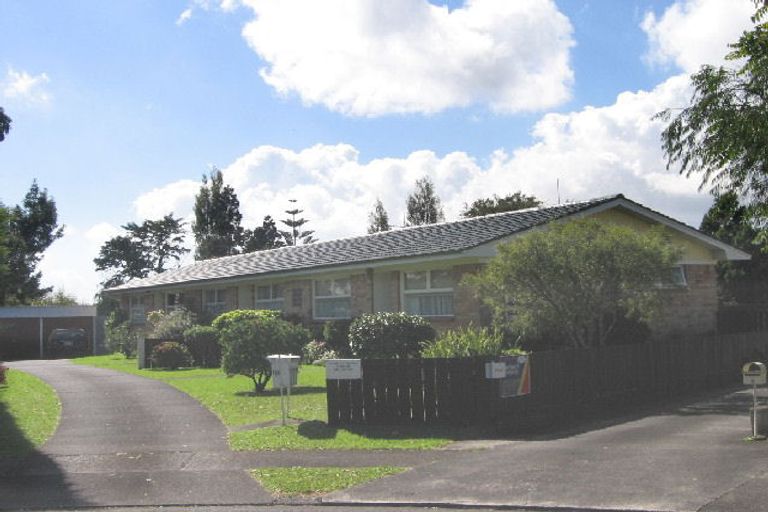 Photo of property in 3/10 Halcyon Place, Papatoetoe, Auckland, 2025