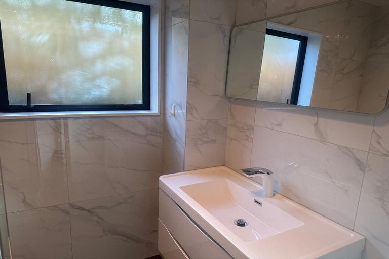 Photo of property in 28b Mason Street, New Lynn, Auckland, 0600