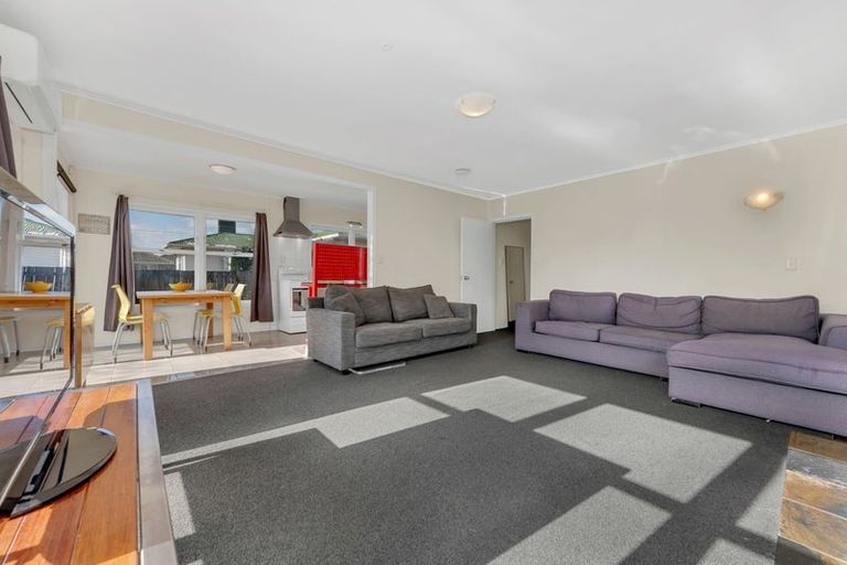 Photo of property in 26 Tiraumea Drive, Pakuranga, Auckland, 2010