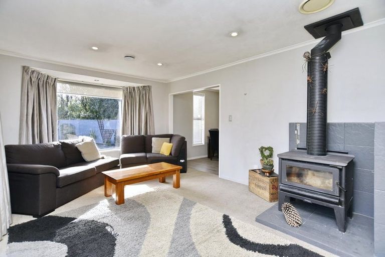 Photo of property in 13 Newnham Street, Rangiora, 7400