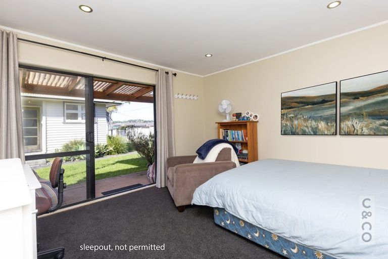 Photo of property in 33 Maude Street, Riverhead, 0820