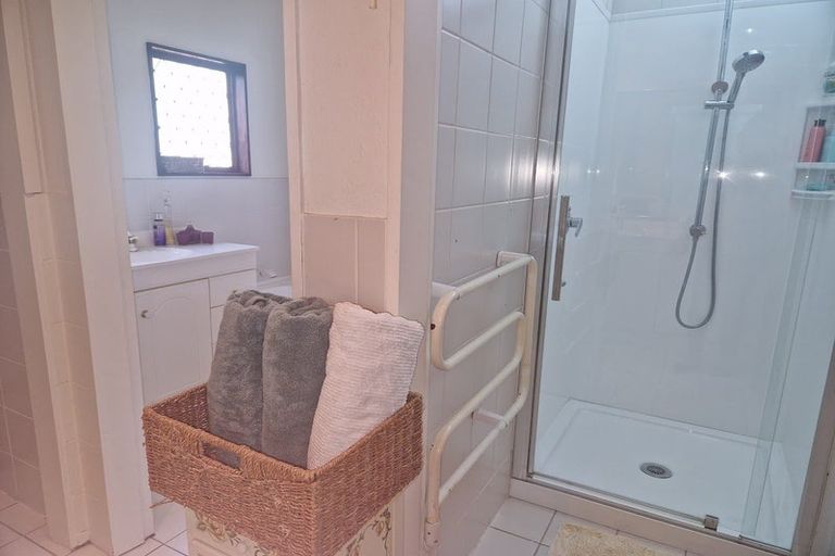 Photo of property in 18 Corrondella Grove, Belmont, Lower Hutt, 5010