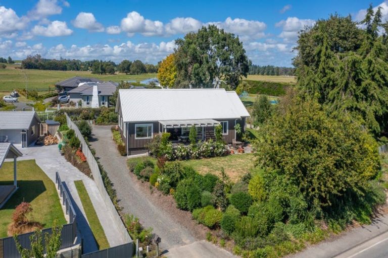 Photo of property in 102 Mount Herbert Road, Waipukurau, 4200