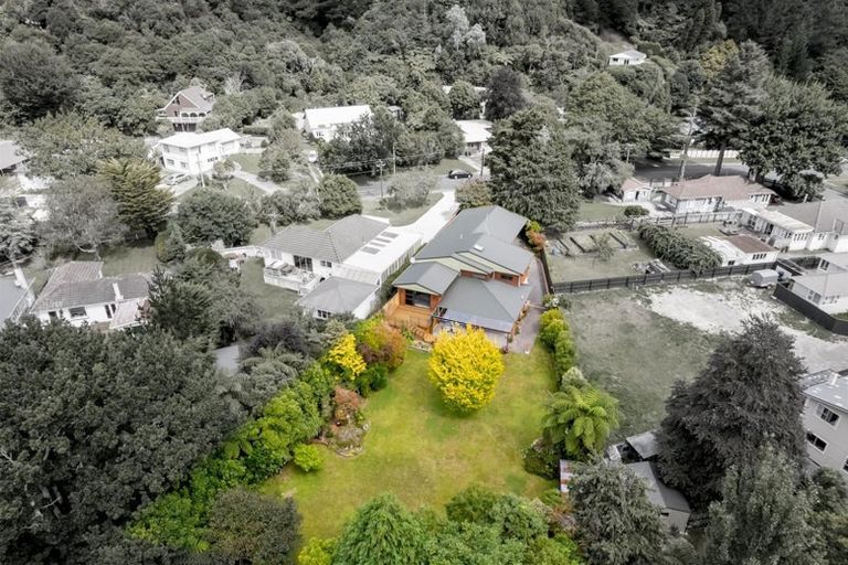 Photo of property in 45 Hine Road, Wainuiomata, Lower Hutt, 5014