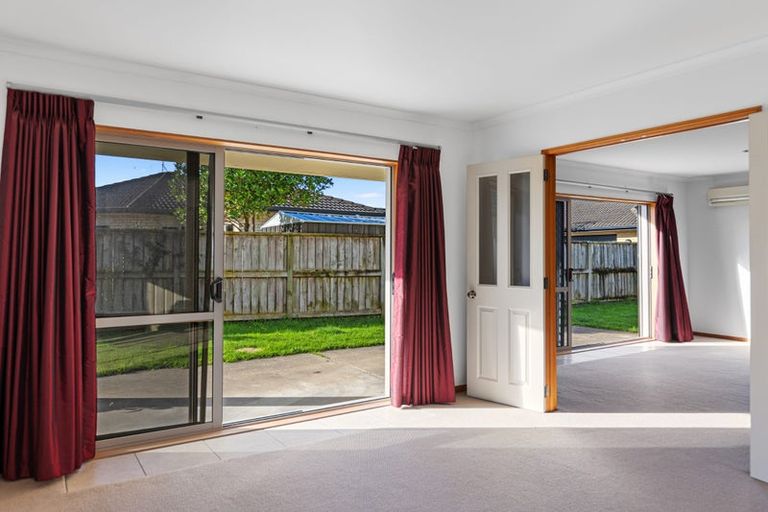 Photo of property in 5 Shire Place, Papamoa Beach, Papamoa, 3118