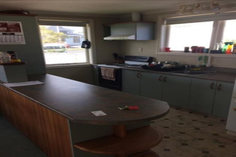 Photo of property in 15 Budleigh Street, Frankleigh Park, New Plymouth, 4310