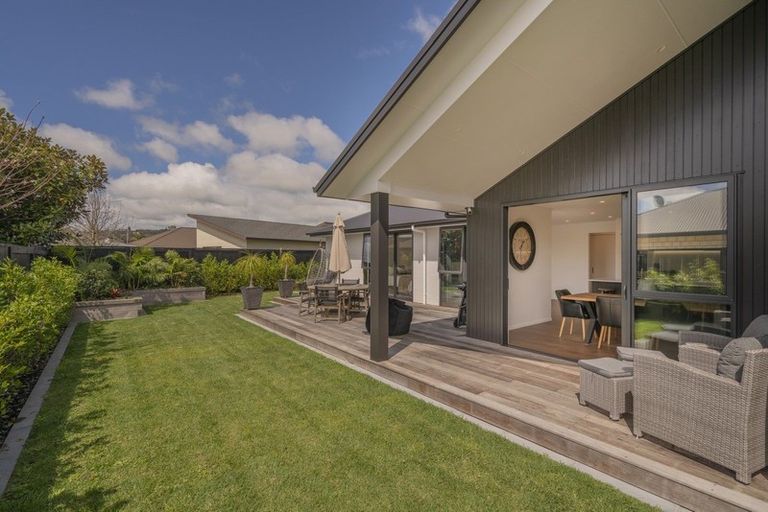 Photo of property in 10 Kupe Drive, Whitianga, 3510