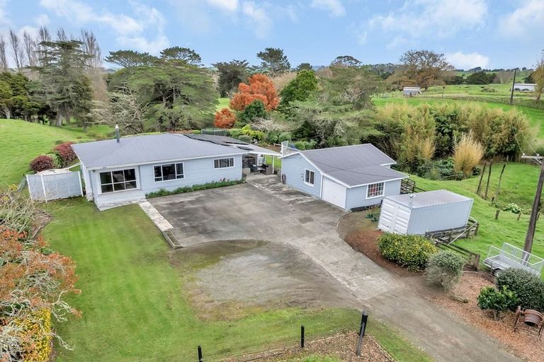 Photo of property in Taipuha Sett Road, Taipuha, Paparoa, 0571
