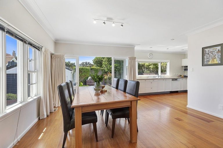 Photo of property in 57 Inglis Street, Seatoun, Wellington, 6022