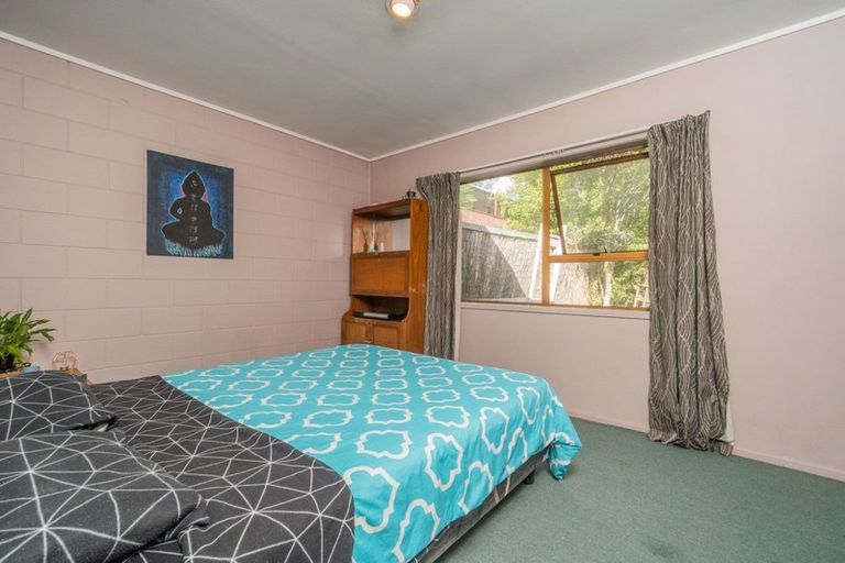 Photo of property in 13 Wirihana Road, Titirangi, Auckland, 0604