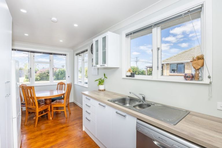 Photo of property in 965 Hazelmere Crescent, Te Awamutu, 3800