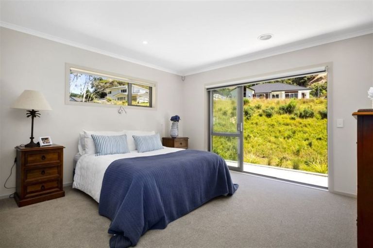 Photo of property in 7 Hull Place, Whitby, Porirua, 5024