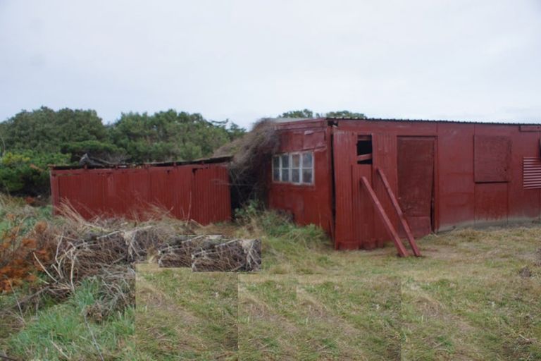 Photo of property in 7 Dune Crescent, Oreti Beach, Invercargill, 9879