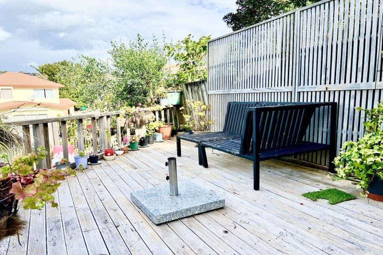 Photo of property in 1/3 Pelican Lane, Unsworth Heights, Auckland, 0632