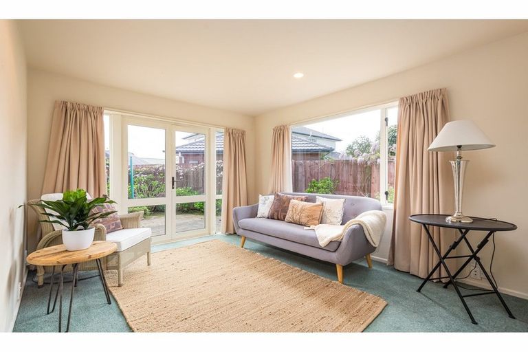 Photo of property in 11 Jadewynn Place, Halswell, Christchurch, 8025