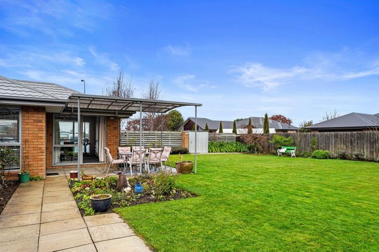 Photo of property in 4 Hibiscus Grove, Rangiora, 7400