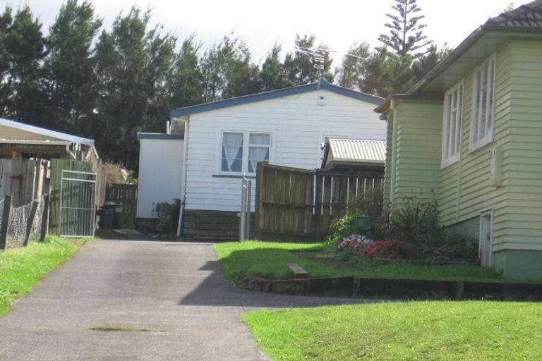 Photo of property in 1/18 Tahi Terrace, Glen Eden, Auckland, 0602