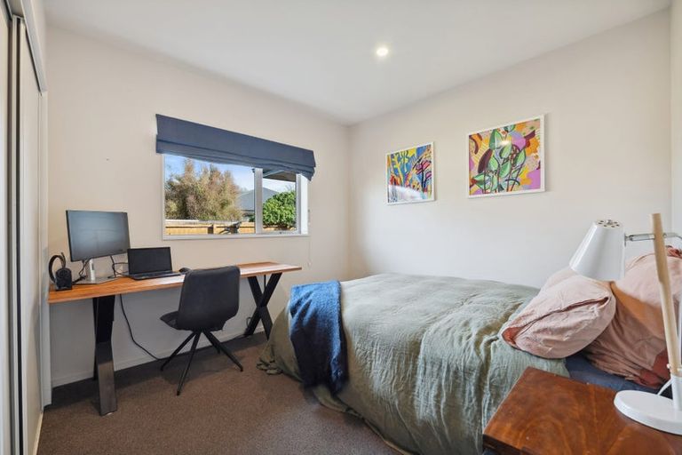 Photo of property in 6 Greenan Place, Doyleston, 7683