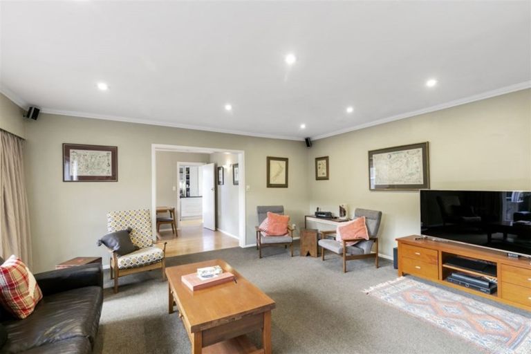 Photo of property in 50 Spencer Street, Crofton Downs, Wellington, 6035