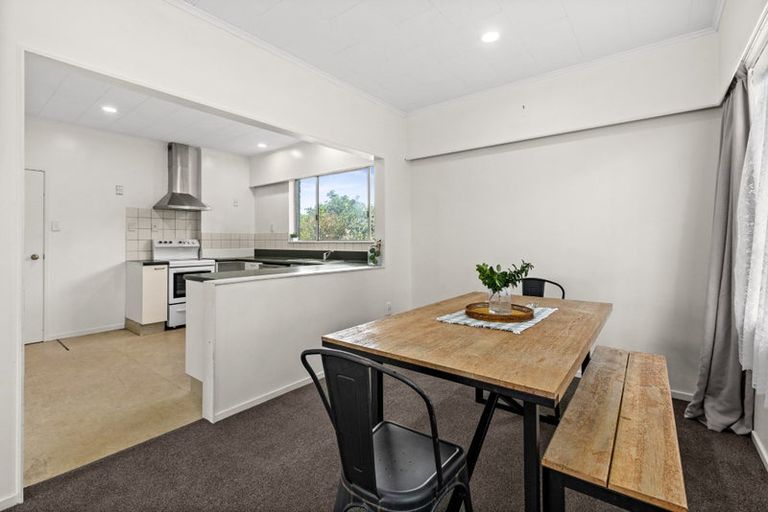 Photo of property in 128 Flaxmere Avenue, Flaxmere, Hastings, 4120
