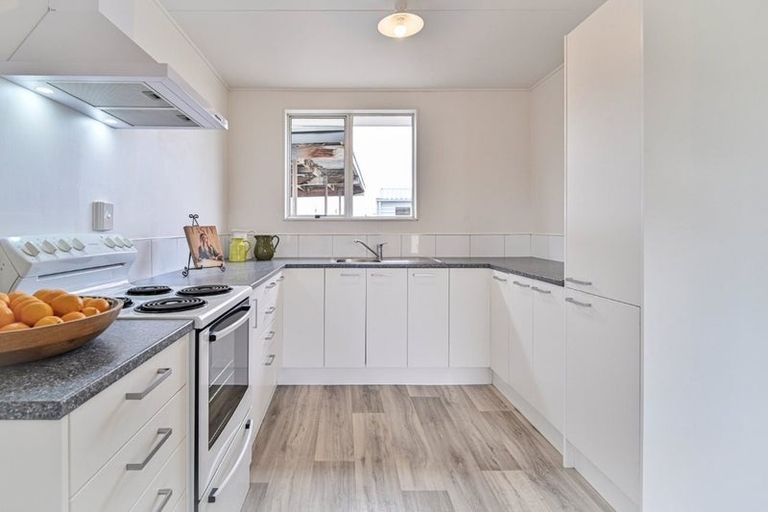 Photo of property in 8b Walton Way, Flaxmere, Hastings, 4120