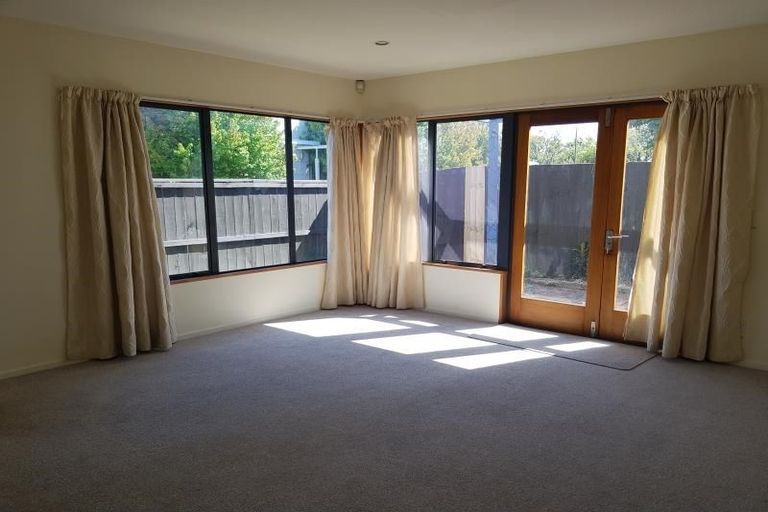 Photo of property in 2/3 Melrose Street, Christchurch Central, Christchurch, 8013
