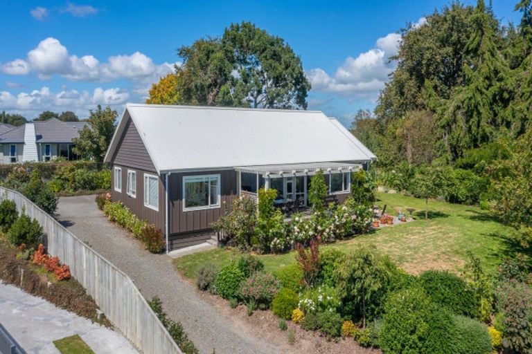 Photo of property in 102 Mount Herbert Road, Waipukurau, 4200