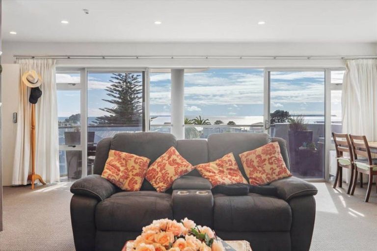 Photo of property in 5/1086 Papamoa Beach Road, Papamoa Beach, Papamoa, 3118